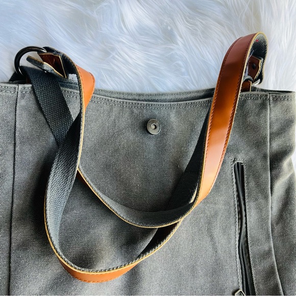 Gray canvas shoulder bag with 6 pockets and adjustable shoulder strap - Picture 11 of 11